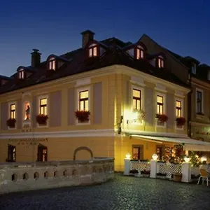 https://offi-haz.egerhotels.net